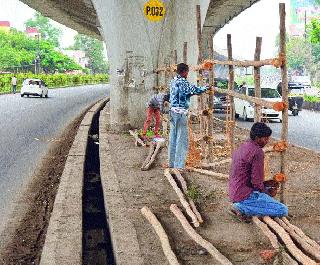 Business jam, livelihood question | व्यवसाय ठप्प, उदरनिर्वाहाचा प्रश्न Business jam, livelihood question | व्यवसाय ठप्प, उदरनिर्वाहाचा प्रश्न