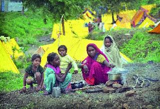 On whom the Madar, they have decided not! | ज्यांच्यावर मदार, त्यांनाच ठरवले नादार!