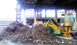 Increasing the garbage in the city | शहरात वाढता वाढे कचरा Increasing the garbage in the city | शहरात वाढता वाढे कचरा