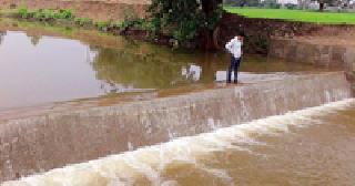 A boon for the farmers of Jalshidwar scheme | जलशिवार योजना ठरली शेतकऱ्यांसाठी वरदान