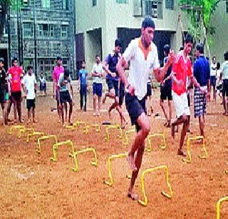 Municipal Market | महापालिकेने मांडला मैदानांचा बाजार