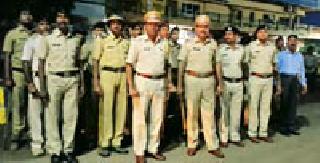 Tactical training of policemen for vigilance | दक्षतेसाठी तुमसर पोलिसांची रंगीत तालीम