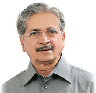 Field: The Minister of Industry, | मैदान : उद्योगमंत्र्यांनी मारली बोईसरकरांना टांग