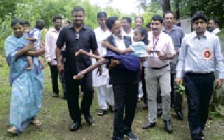 With Justice Minister Ramle Wazhar's Marthand | न्यायमंत्री रमले वझ्झरच्या मतिमंदासोबत