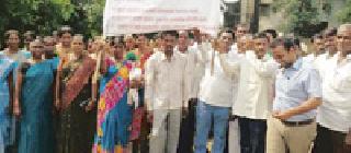 Morcha on the citizens council of Gadchandur | गडचांदूर येथील नागरिकांचा नगर परिषदेवर मोर्चा