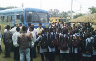 Students' movement | विद्यार्थ्यांचे आंदोलन Students' movement | विद्यार्थ्यांचे आंदोलन