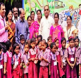 'Speculative anganwadi centers on state level | ‘बोलक्या अंगणवाड्यां’ची राज्यपातळीवर दखल