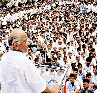 Pawar questions on farmers' roads! | शेतकऱ्यांच्या प्रश्नांसाठी पवार रस्त्यावर!