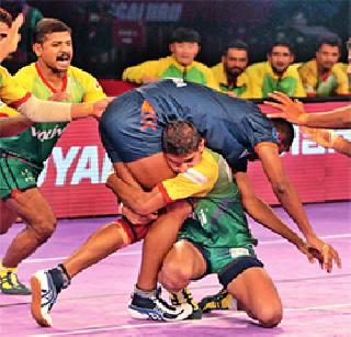 Pirates Thrill Victory | पायरेट्सचा रोमांचक विजय