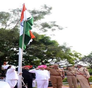 Insurance protection along with food security - Khadse | अन्न सुरक्षेबरोबरच विमा सुरक्षा - खडसे Insurance protection along with food security - Khadse | अन्न सुरक्षेबरोबरच विमा सुरक्षा - खडसे