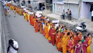 Jain Dharmiyanas Amuatya Amaniya Mumak Mum Morcha | जैन धर्मियांचा अमरावतीत दमदार मूक मोर्चा