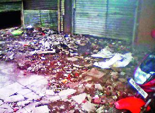 Disability in Nashik Road bus stand | नाशिकरोड बसस्थानकात अस्वच्छता