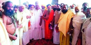 Digamer Khasash's dispute is over | दिगंबरच्या खालशांचा वाद मिटला