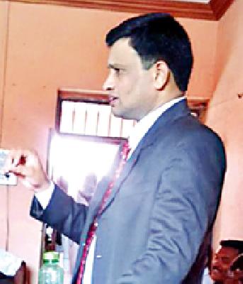 The Constitution of India came only as the best | भारतीय संविधान आईएवढेच श्रेष्ठ The Constitution of India came only as the best | भारतीय संविधान आईएवढेच श्रेष्ठ