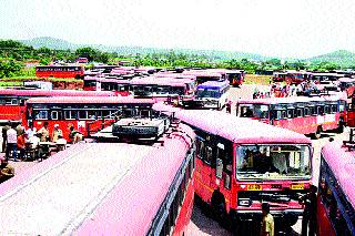 Switching buses due to missing estimates | अंदाज चुकल्याने बसेस माघारी