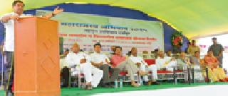 Do not the authorities listen? Send letters, see miracles | अधिकारी ऐकत नाहीत ? पत्र पाठवा, पहा चमत्कार Do not the authorities listen? Send letters, see miracles | अधिकारी ऐकत नाहीत ? पत्र पाठवा, पहा चमत्कार