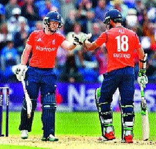 England's thrilling win over Australia | इंग्लंडचा आॅस्ट्रेलियावर रोमहर्षक विजय England's thrilling win over Australia | इंग्लंडचा आॅस्ट्रेलियावर रोमहर्षक विजय