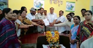 Arrest the remaining accused | उर्वरित आरोपींना अटक करा