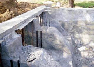 50 percent of the bonds of bondage disappear | ५० टक्के बंधाऱ्यांच्या फळ्या झाल्या गायब