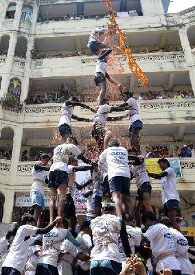 Threshold height decreased | थरांची उंची घटली