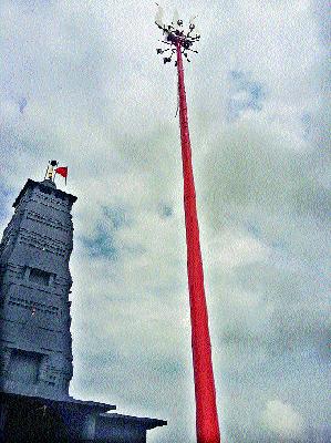 108 feet of Trishulacha on Nilparvat Akashada | निलपर्वत आखाडा येथे १०८ फुटी त्रिशुलाचे लोकार्पण