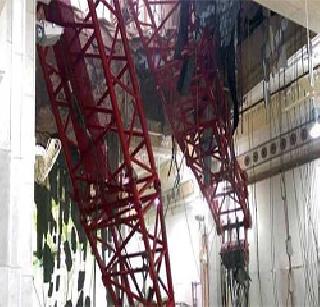 Makkah crane accident, 107 people including two Indians killed | मक्केत क्रेन दुर्घटना, दोन भारतीयांसह १०७ जण ठार Makkah crane accident, 107 people including two Indians killed | मक्केत क्रेन दुर्घटना, दोन भारतीयांसह १०७ जण ठार