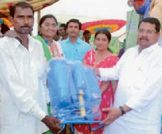 Revenue Solution Planning Camp at Jehadh | व्याहाड येथे महसूलचे समाधान योजना शिबिर