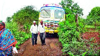 Encroachment in timber area | काळखोडे परिसरात अतिक्रमण Encroachment in timber area | काळखोडे परिसरात अतिक्रमण