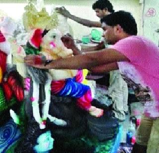 40 crore turnover in pen | पेणमध्ये ४० कोटींची उलाढाल 40 crore turnover in pen | पेणमध्ये ४० कोटींची उलाढाल