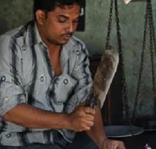 The Bombay High Court lifted the ban on meat sales | मुंबई हायकोर्टाने मांसविक्रीवरील बंदी उठवली