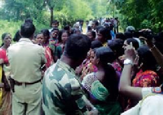 Tension during the election of Sarpanchpad in Dhanapur | धानापूर येथे सरपंचपदाच्या निवडणुकीदरम्यान तणाव Tension during the election of Sarpanchpad in Dhanapur | धानापूर येथे सरपंचपदाच्या निवडणुकीदरम्यान तणाव