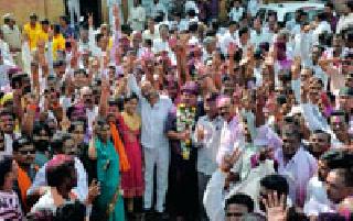 Great change of 'change' on Amaravati Market Committee | अमरावती बाजार समितीवर ‘परिवर्तन’चा शानदार विजय