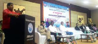 Engineers-entrepreneurs get together a developed state | अभियंते-उद्योजक मिळून विकसित राज्य घडवू