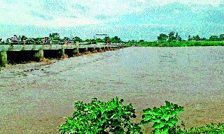 Damage storage growth | धरणांच्या साठ्यात वाढ Damage storage growth | धरणांच्या साठ्यात वाढ