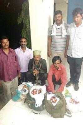 Drugs seized from Kazipet Passenger | काजीपेठ पॅसेंजरमधून दारूसाठा जप्त