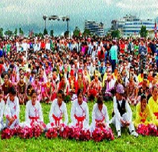 The new state of ammunition and violence | नव्या राज्यघटनेवरून जल्लोष अन् हिंसाचार The new state of ammunition and violence | नव्या राज्यघटनेवरून जल्लोष अन् हिंसाचार