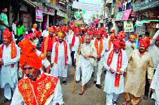 Procession for the celebration | येवल्यात पर्युषण महापर्व पूर्णाहुतीनिमित्त मिरवणूक