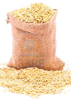 Radiation rises on a monthly basis | महिना उलटूनही रेशनवर खडखडाट