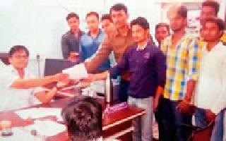 Invasion of police | पोलिसांवरील हल्ल्याचा निषेध Invasion of police | पोलिसांवरील हल्ल्याचा निषेध