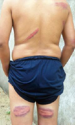 Police brigade on immersion procession | विसर्जन मिरवणुकीवर पोलिसांचा लाठीमार