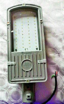 LED lights to set up for honor | मानधनातून बसविणार एलईडी दिवे