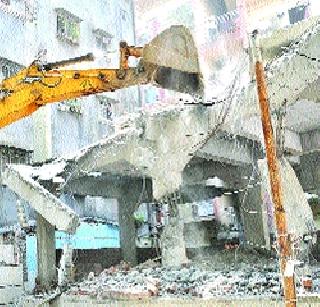 Hammer on the construction of the bridge | दिघ्यात बांधकामांवर हातोडा