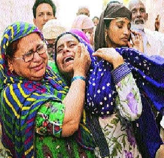 Beef rumors are just an accident | गोमांस अफवेचा बळी केवळ एक अपघात Beef rumors are just an accident | गोमांस अफवेचा बळी केवळ एक अपघात