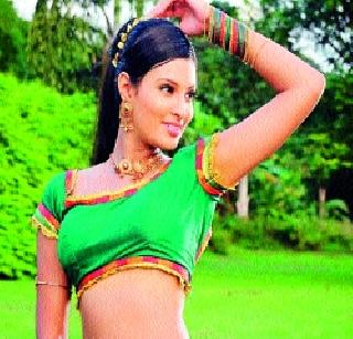 Chely Bhagat's Marathi lessback | सायली भगतचे मराठीतून कमबॅक Chely Bhagat's Marathi lessback | सायली भगतचे मराठीतून कमबॅक