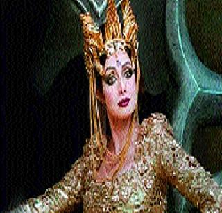 Brutal role in the strange costume | विचित्र पोशाखातील क्रूर भूमिका Brutal role in the strange costume | विचित्र पोशाखातील क्रूर भूमिका