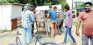 Restraining the sale of unauthorized meat; Stress in Belapur | अनधिकृत मांस विक्रीला लगाम; बेलपुऱ्यात तणाव