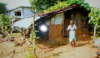 Kondwada built on private space | खासगी जागेवर बांधला कोंडवाडा