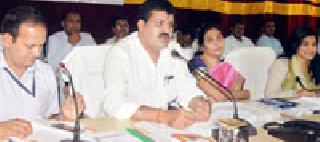 Officials, implement innovation programs | अधिकाऱ्यांनो, नावीन्यपूर्ण उपक्रम राबवा