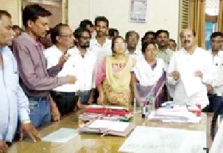 Immediately ban Sanatan Sanstha | सनातन संस्थेवर तत्काळ बंदी आणा