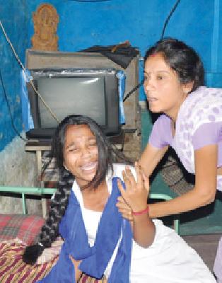 'Mami, and no luck!' | ‘मामी, आण ना अलकेशला !’